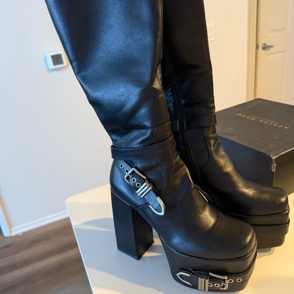 Lamoda knee high boots